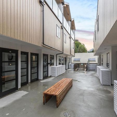 2 Bed 2 Bathroom Brand New Paradise 8 Mins To Cbd Κουίνσταουν Εξωτερικό φωτογραφία